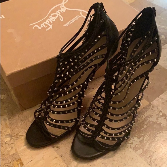 Designer shoes - Picture 4 of 5